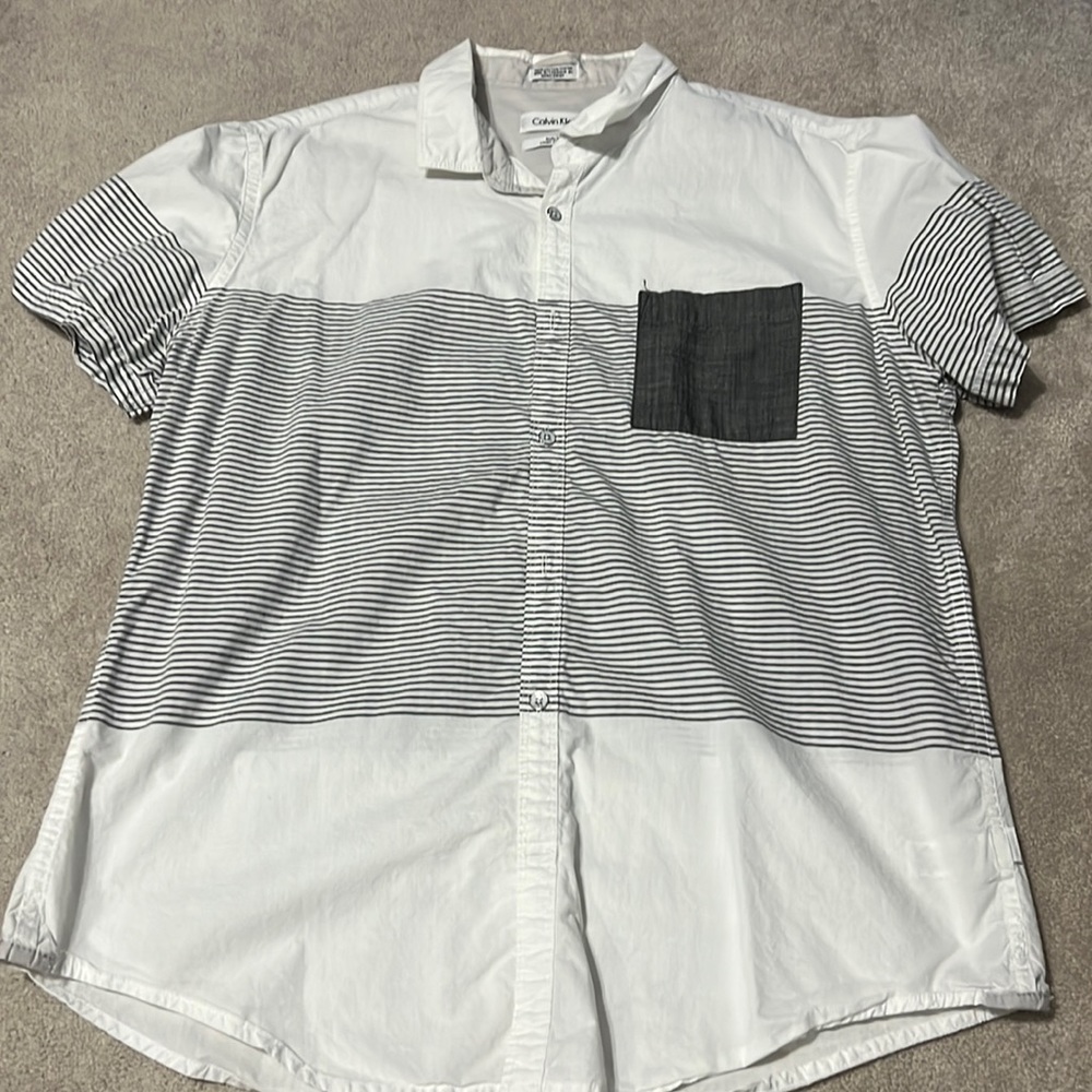 Calvin Klein Short-Sleeve Button-Up Shirt